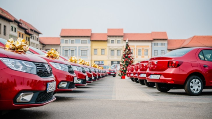 Extragerea pentru desemnarea celor 20 de autoturisme Dacia, oferite de Catena, are loc pe 24 decembrie (P)